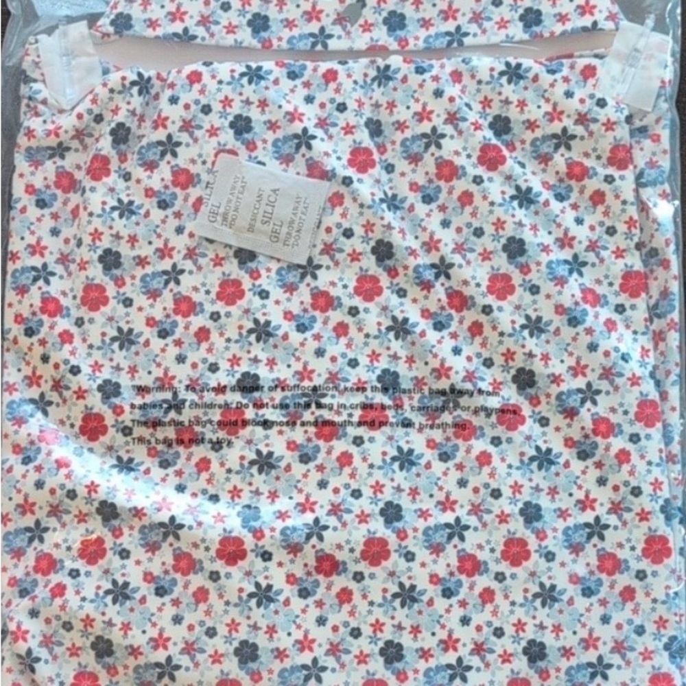 Signature Floral Men's Shirt - Red and Blue 1764 Golf - Picture 2 of 2